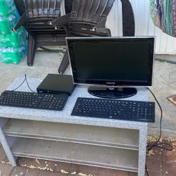 Monitor Samsung , Keyboard hp And DVD 