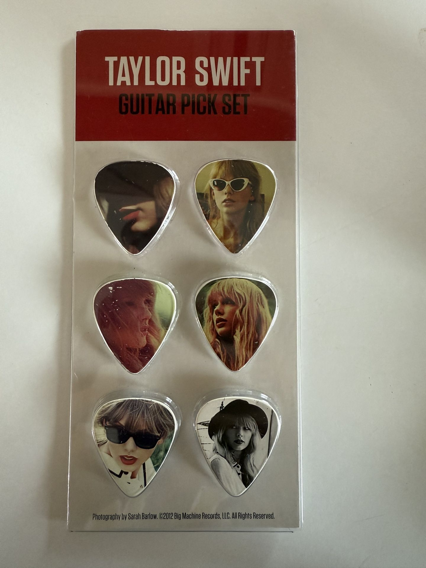 Taylor Swift Red Era Guitar Pick Set – 6 Picks – 2012 Big Machine Records – Mint Condition