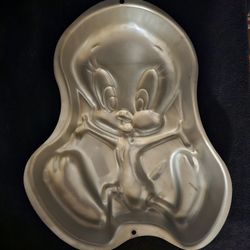 Vintage Tweety Bird Cake Pan By Wilton