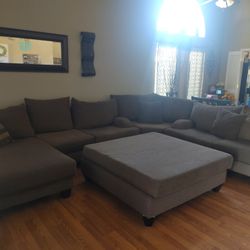 Sectional Couch And Ottoman 