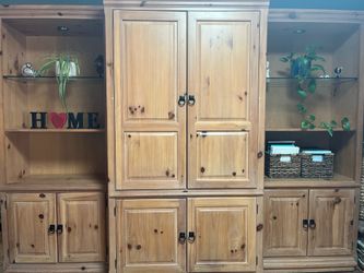 Solid Wood Thomasville Entertainment Center with Lighted Bookcases