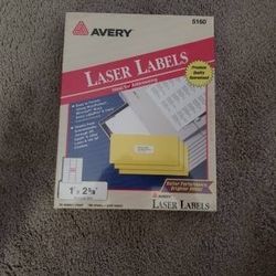 brand new in sealed box Avery laser labels 100 sheets 3000 labels
