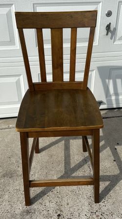 STURDY SOLID WOOD BAR HEIGHT CHAIR