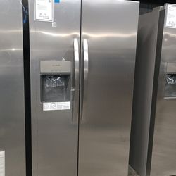 FRIGIDAIRE SET SUDE BY SIDE STAINLESS  STEEL DEPTH