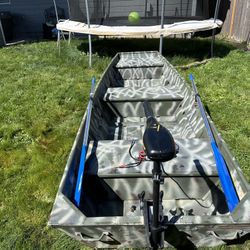 12’ Alumacraft Jon Boat With Oars & Motor