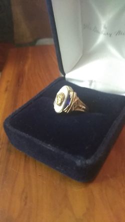10k gold - 1971 class ring (5)