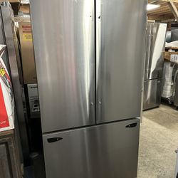 Counter Depth Refrigerator 