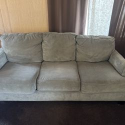  Brand New Sued Couch
