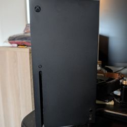 Xbox Series X w 1TB Expansion Card