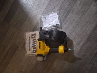 DW66C-1 DeWalt 15 Degree Coil Siding Nailer