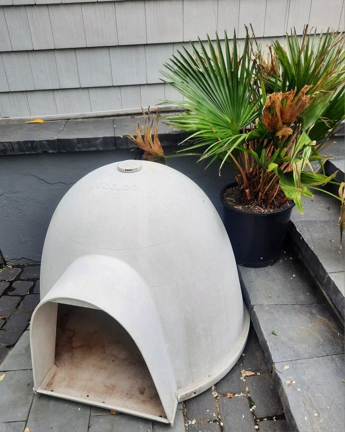 Large Pet Shelter Dome