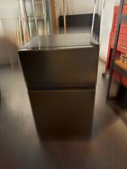 Mini fridge and freezer