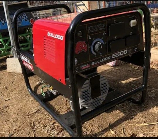 Lincoln Electric Bulldog 5500 Welder 140 A Comes With Leads And Wheels And Handles Like New Only 10 Hours Of Use
