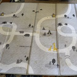 Parklon Silky Portable Mat, a foldable playmat 