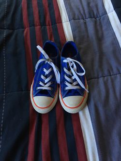 Boys converse size 1