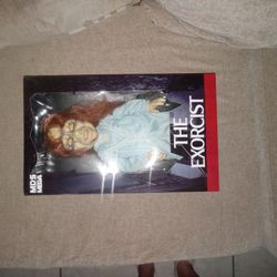 The Exorcist MezcoToyz MDS MEGA SCALE  OBO