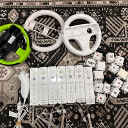 Wii Controllers 