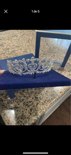 Lucky Collection Crown 
