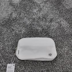 Lululemon White Everywhere Belt Bag 1L