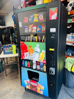 COMBO VENDING MACHINES