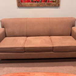 Sofa, 82”w. Excellent Condition!