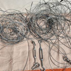 Galvanized wire rope, 1/8 thick, 340 lb weight