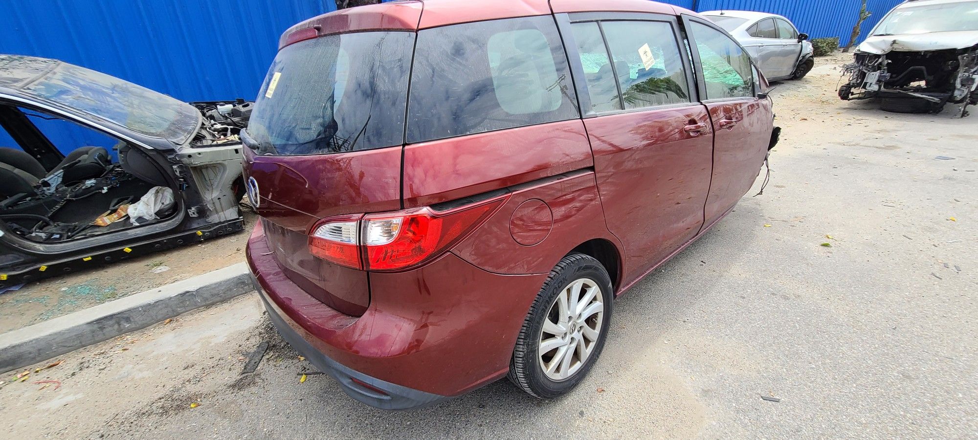 2012 Mazda 5 2.5L for parts