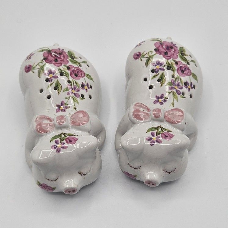 Lot of 2
Vintage AVON Ceramic Sleeping Pig Figurine Powder Shaker/ Potpourri Holder