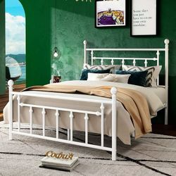 Full Size Metal Platform Bed Frame with Victorian Vintage Headboard&Footboard, White
