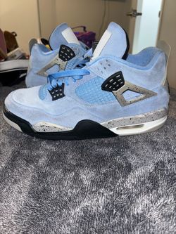 Air Jordan 4 Retro "University Blue" sneaker