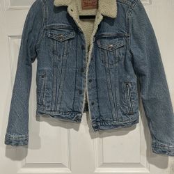Levi's Blue Denim Sherpa Jacket used Size: XS Levi's