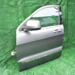 2011-2020 Jeep Grand Cherokee Front Left Door