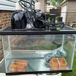 10 Gallon Tank With Accessories 