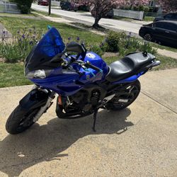 2006 Yamaha FZR 600cc