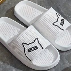 White Sandals, 6.5.   Chancletas Con Dibujo De Una Carota De Gato