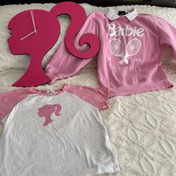 Barbie Clock And Clothes 
