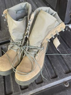 Brand New Vibram Boots