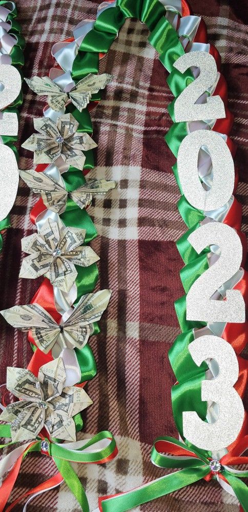 2023 (3 Colors ) Graduation Lei