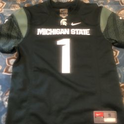 Michigan State Jersey Size Small Women’s 