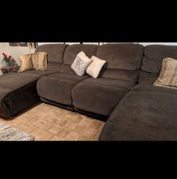 Recliner couch
