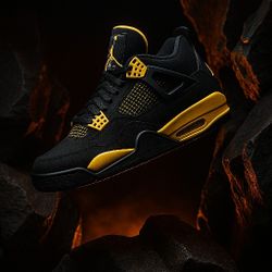 Jordan  4  Thunder ⛈️ 
