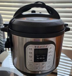 Instant Pot Duo Electric Pressure Cooker