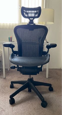 Herman Miller Aeron Classic Size B w/ Headrest - Fully Working