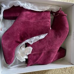 New Steve Madden Burgundy Suede Boots Size 8