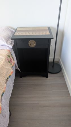 Bed side table