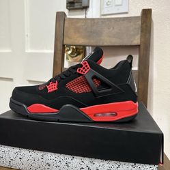 Jordan 4 Men Size 7.5, 9.5, 10, 12, 13