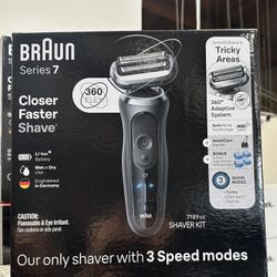 Braun Series 7 Electric Shaver Kit Brand New In Box