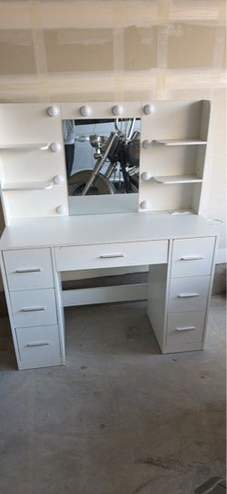 White Vanity Desk with Mirror and Lights