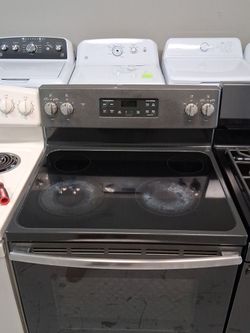 GE Electric Range