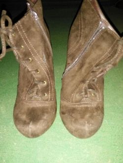 Size 7 brown heel booties